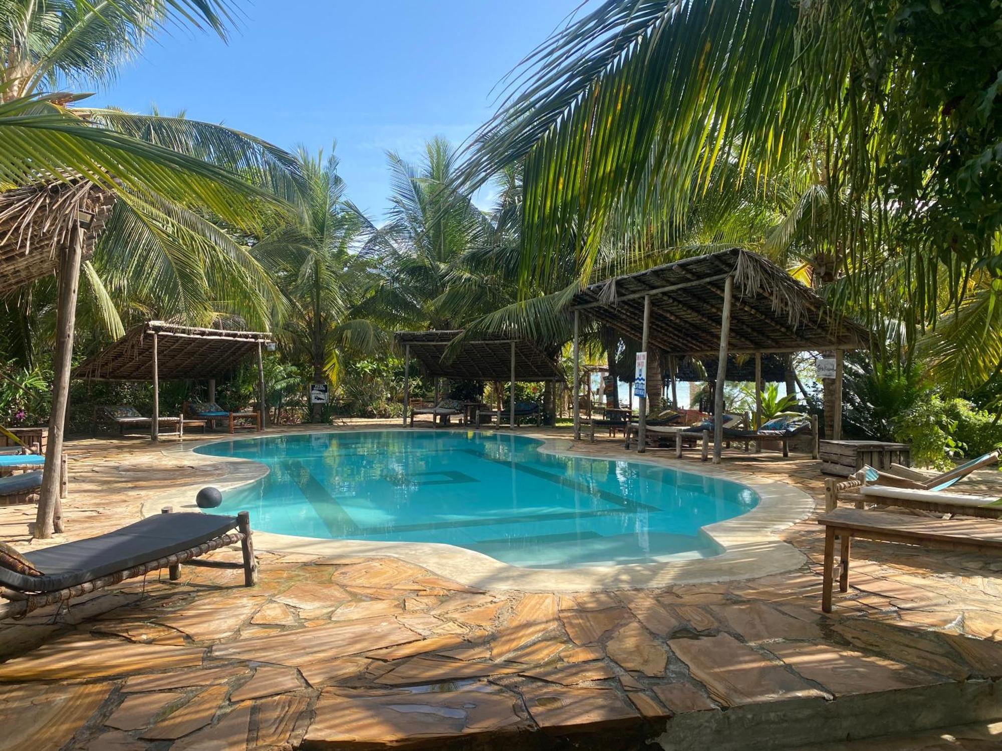 Hotell Mbuyuni Village 2*