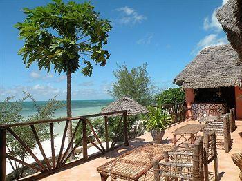 Mbuyuni Village Hotel 2*